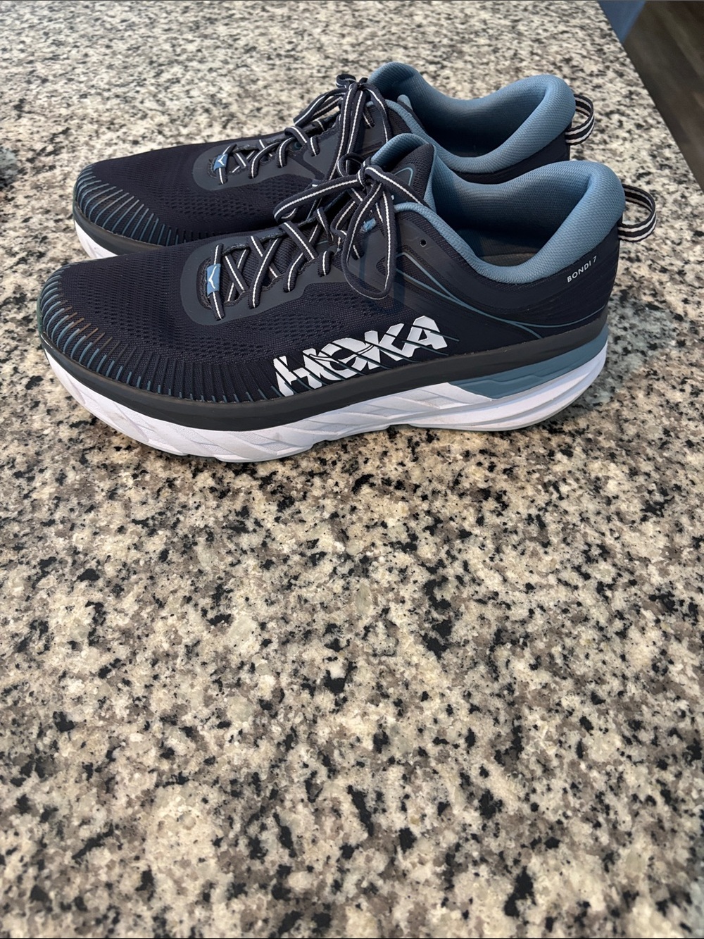 Hoka Men’s Bondi 7 Athletic Shoes - Navy and Light Blue